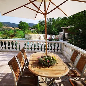 https://gite-de-la-rose.fr-provencehotel.com